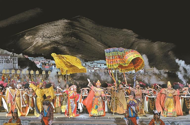《文成公主》实景剧第十四季拉萨首演，高原文旅演艺深耕民族团结 IP